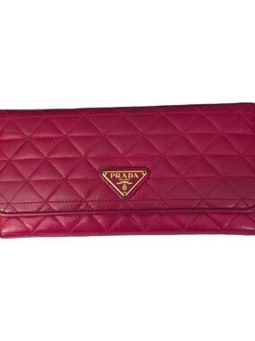 Prada Quilted Long Wallet Quilted Saffiano Leather Clutch Purse Shoulder Bag